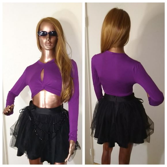 Love Culture Tops - Love culture purple crop top with opening